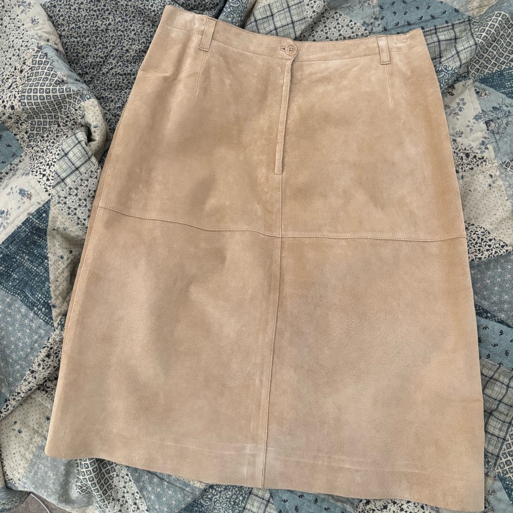 Isaac Mizrahi Tan A-Line Skirt - Picture 4 of 8